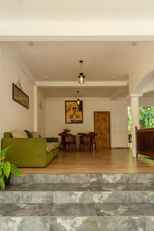 Deltora Villa - Free Drop Off To Galle Fort By Tuktuk Bagian luar foto